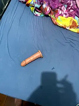 Cdzinha011 online show from November 2025 05:12:01 PM