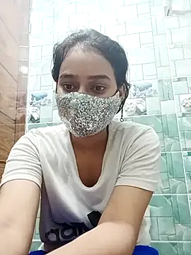 Hot Baby250 online show from June 2026 04:33:01 PM