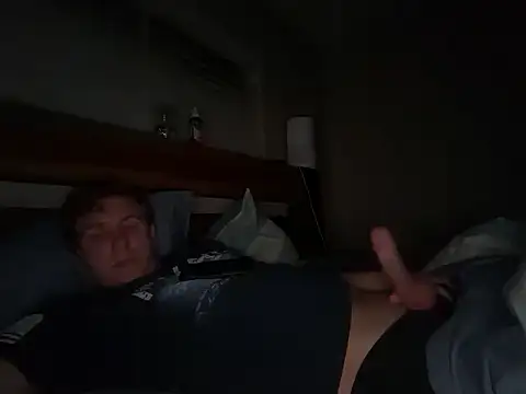 Snapshot of eddieeeeee1232 chatting on November 2025 04:40:01 AM eddieeeeee1232 online show from November 2025 04:40:01 AM