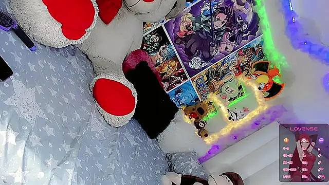 Snapshot of Estefany_Leeon chatting on November 2025 03:00:02 PM Estefany Leeon online show from November 2025 03:00:02 PM