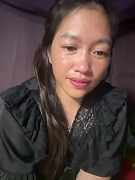 Snapshot of -Paige- chatting on May 2026 02:11:02 PM -Paige- online show from May 2026 02:11:02 PM