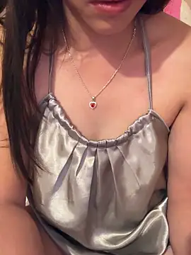 Snapshot of -Paige- chatting on May 2026 04:15:02 PM -Paige- online show from May 2026 04:15:02 PM