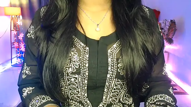 Snapshot of Rashiii_ chatting on July 2026 07:53:01 PM Rashiii online show from July 2026 07:53:01 PM