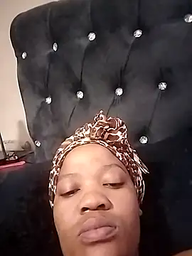 CaramelBoootie online show from November 2025 07:30:01 AM