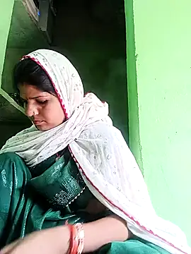 Karishma cute online show from November 2025 09:47:02 AM