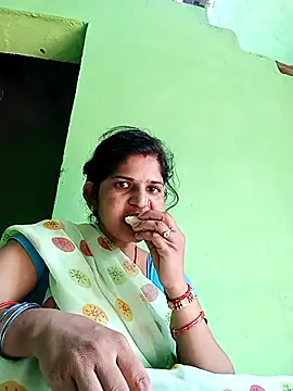 Karishma cute online show from November 2025 06:45:02 AM