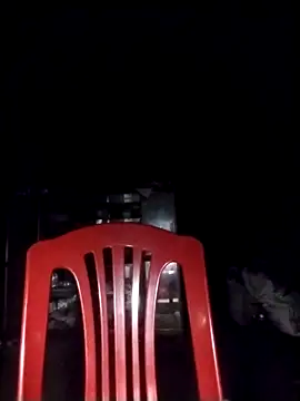 Snapshot of YiyinLy chatting on October 2025 08:15:02 PM YiyinLy online show from October 2025 08:15:02 PM