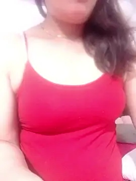 YiyinLy online show from April 2026 08:04:02 AM