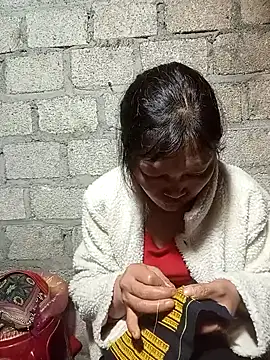 siusiu-00 online show from November 2025 01:57:01 PM