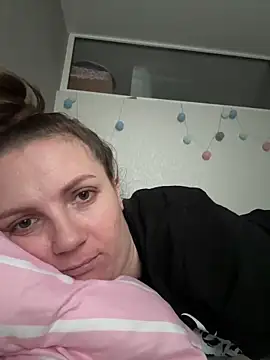 Snapshot of Amy__Leee_ chatting on February 2026 07:04:02 AM Amy Leee online show from February 2026 07:04:02 AM