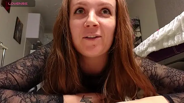 Snapshot of Amy__Leee_ chatting on March 2026 05:28:01 PM Amy Leee online show from March 2026 05:28:01 PM