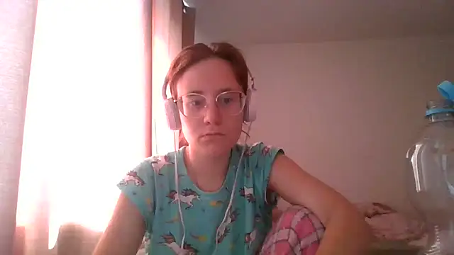 LuckySLove online show from July 2026 02:31:01 PM
