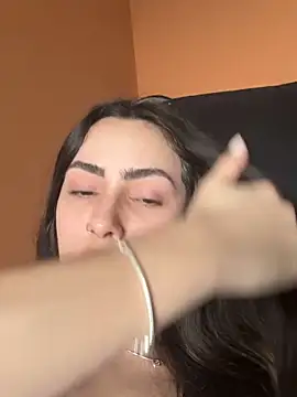 Baby Mia pires online show from November 2025 07:25:02 PM