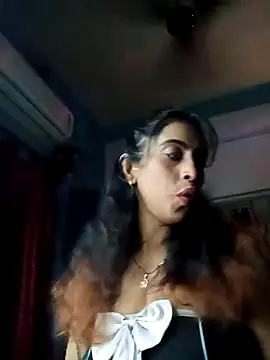 Darling Annie online show from November 2025 06:34:01 PM