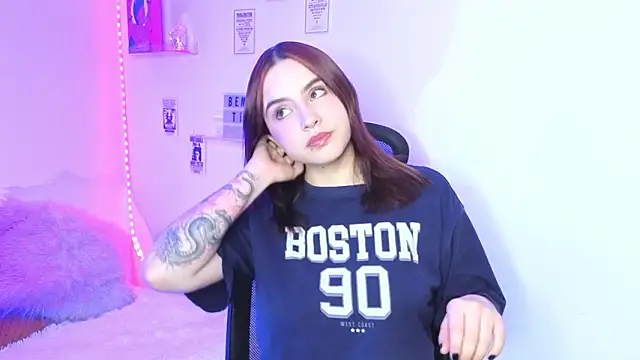 Emily Lindey online show from March 2026 02:17:02 AM