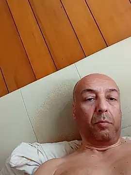 Snapshot of Cucco25 chatting on June 2026 08:37:02 AM Cucco25 online show from June 2026 08:37:02 AM