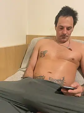  madbull  online show from February 2026 11:58:02 PM