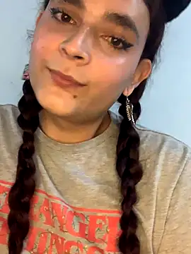 La-Gatiita-trans online show from November 2025 12:13:02 AM