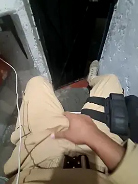 Snapshot of Raczos chatting on December 2025 02:16:02 AM Raczos online show from December 2025 02:16:02 AM