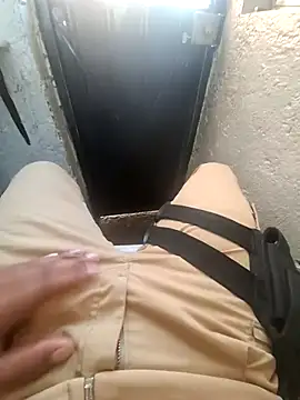 Snapshot of Raczos chatting on February 2026 03:59:01 PM Raczos online show from February 2026 03:59:01 PM