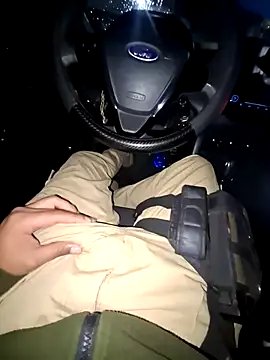 Snapshot of Raczos chatting on April 2026 04:14:02 AM Raczos online show from April 2026 04:14:02 AM