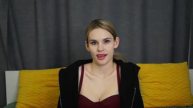 NaomiSweetheart online show from October 2025 10:19:01 PM