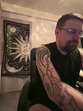 Otis Firefly online show from October 2025 05:47:02 PM