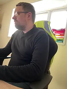 Otis Firefly online show from October 2025 07:53:02 AM