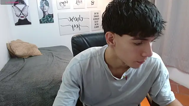 Snapshot of AmethystShadow17 chatting on October 2025 12:56:02 PM AmethystShadow17 online show from October 2025 12:56:02 PM