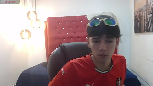 Snapshot of AmethystShadow17 chatting on December 2025 09:09:01 PM AmethystShadow17 online show from December 2025 09:09:01 PM