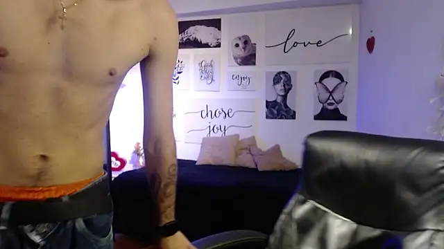 Snapshot of AmethystShadow17 chatting on March 2026 08:26:01 PM AmethystShadow17 online show from March 2026 08:26:01 PM