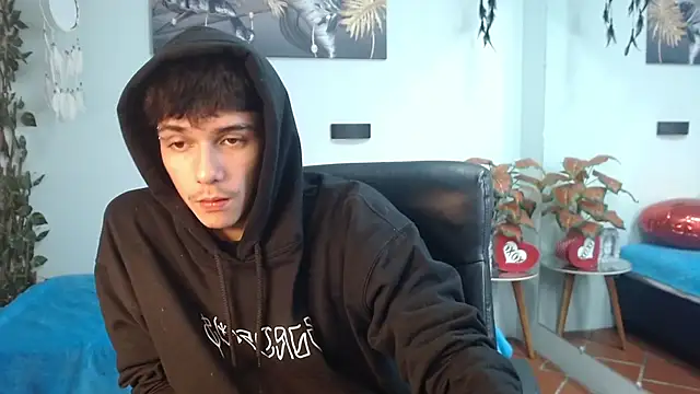 Snapshot of AmethystShadow17 chatting on April 2026 08:53:01 PM AmethystShadow17 online show from April 2026 08:53:01 PM