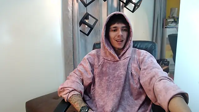 Snapshot of AmethystShadow17 chatting on April 2026 01:08:01 AM AmethystShadow17 online show from April 2026 01:08:01 AM