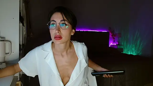 miafox bunny online show from December 2025 03:03:02 AM