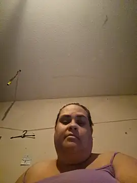 Snapshot of BigBusty_VoluptuousMilfX chatting on October 2025 07:04:02 PM BigBusty VoluptuousMilfX online show from October 2025 07:04:02 PM