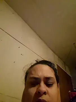 Snapshot of BigBusty_VoluptuousMilfX chatting on October 2025 01:39:01 AM BigBusty VoluptuousMilfX online show from October 2025 01:39:01 AM