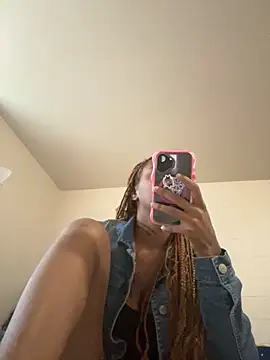 Snapshot of Soulsnatchingtsunami chatting on October 2025 03:13:01 PM Soulsnatchingtsunami online show from October 2025 03:13:01 PM