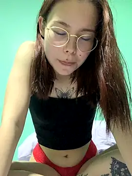 Snapshot of KittyK_at chatting on October 2025 08:52:01 PM KittyK at online show from October 2025 08:52:01 PM