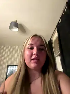 Snapshot of Princessvoltage chatting on October 2025 10:32:02 PM Princessvoltage online show from October 2025 10:32:02 PM