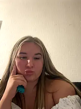 Snapshot of Princessvoltage chatting on October 2025 11:27:01 PM Princessvoltage online show from October 2025 11:27:01 PM