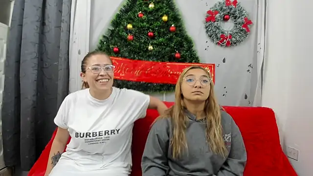 Snapshot of lesb_milf chatting on January 2025 11:44:02 PM lesb milf online show from January 2025 11:44:02 PM