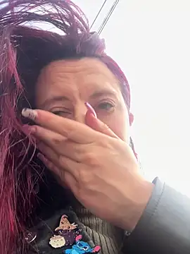 Zoe fire online show from November 2025 12:26:01 PM