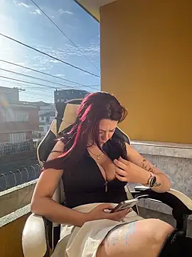 Zoe fire online show from November 2025 12:30:01 PM