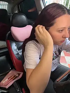 Zoe fire online show from December 2025 12:12:02 PM