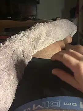 creamydeluxe online show from November 2025 10:32:02 PM