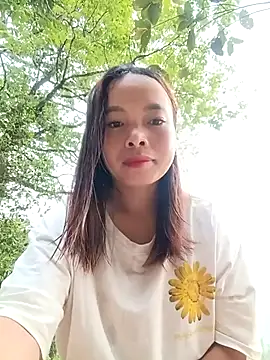 Nguyet2k4 online show from April 2026 11:10:02 PM