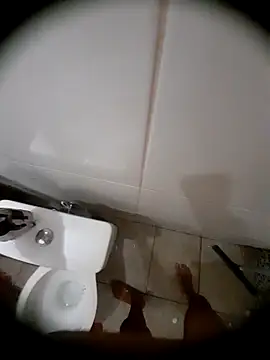 Snapshot of MilledDozens chatting on April 2026 07:30:02 PM MilledDozens online show from April 2026 07:30:02 PM