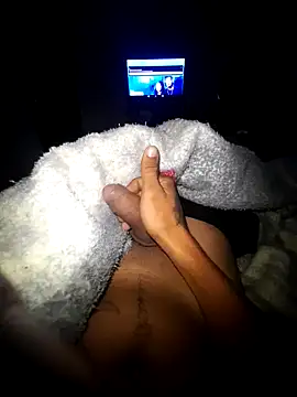 Snapshot of MilledDozens chatting on April 2026 02:51:02 AM MilledDozens online show from April 2026 02:51:02 AM