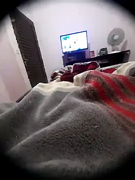 Snapshot of MilledDozens chatting on April 2026 06:38:02 AM MilledDozens online show from April 2026 06:38:02 AM