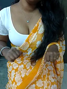 Snapshot of Nikitha_telugu chatting on November 2025 06:02:02 AM Nikitha telugu online show from November 2025 06:02:02 AM